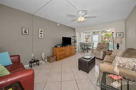 9940 47th Avenue N St Petersburg FL 33708
