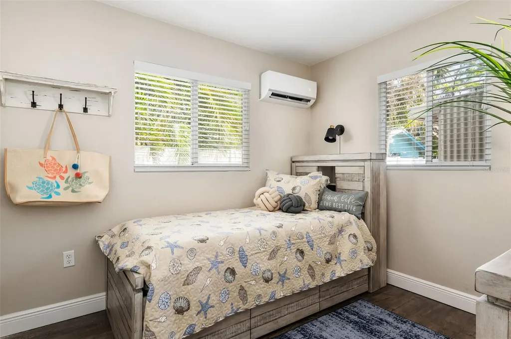 1704 Wisconsin Lane Sarasota FL 34239