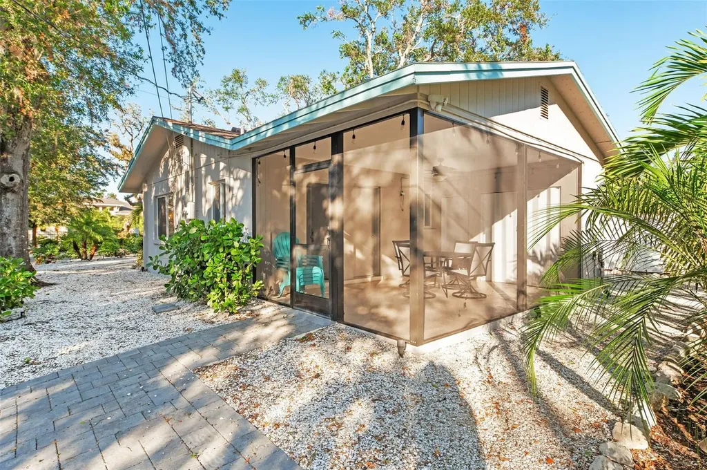 1704 Wisconsin Lane Sarasota FL 34239