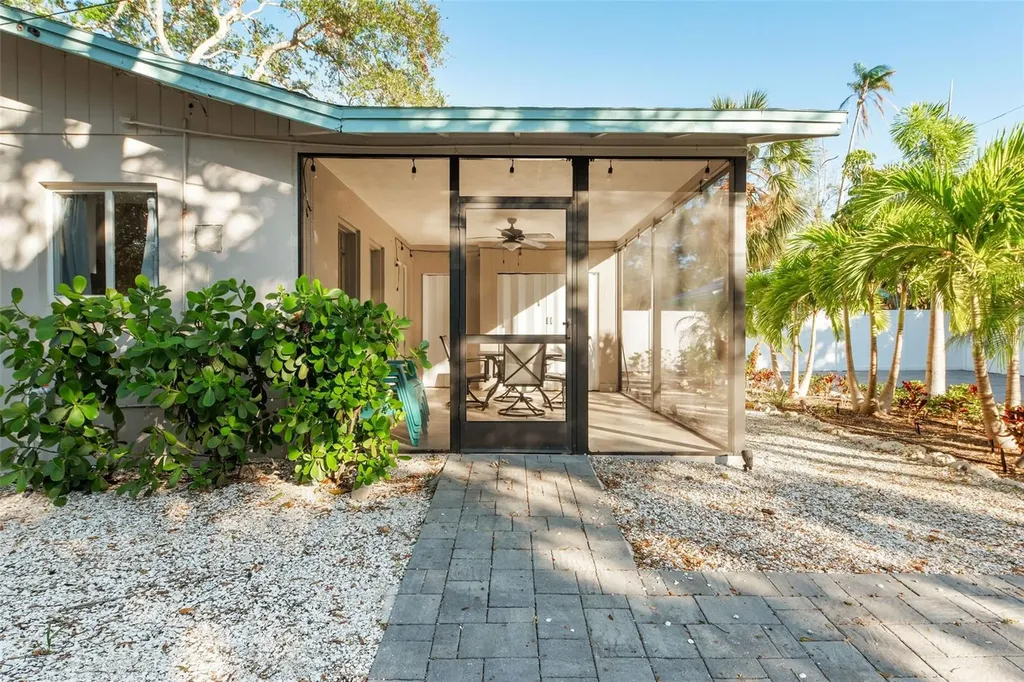 1704 Wisconsin Lane Sarasota FL 34239