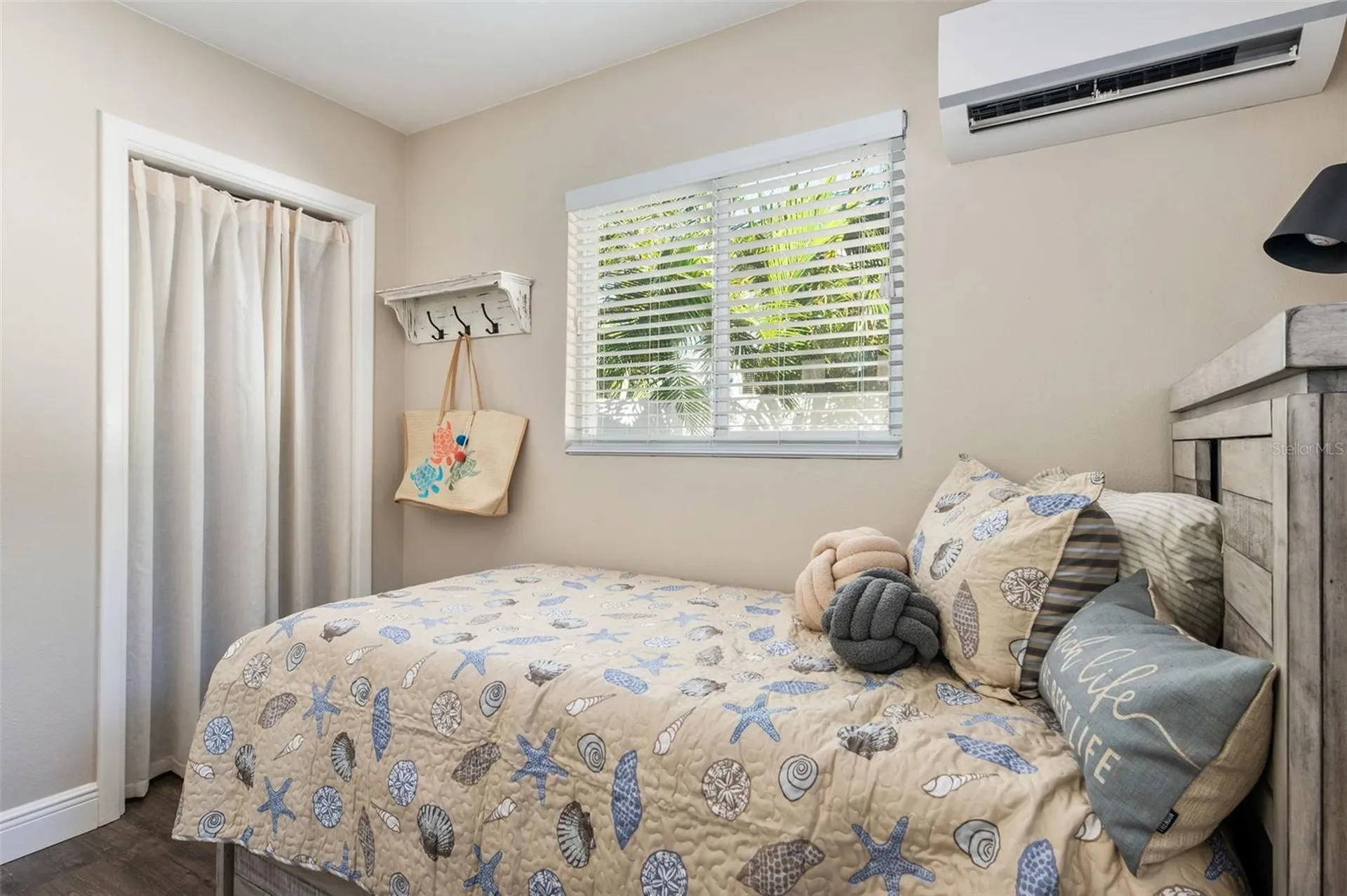 1704 Wisconsin Lane Sarasota FL 34239