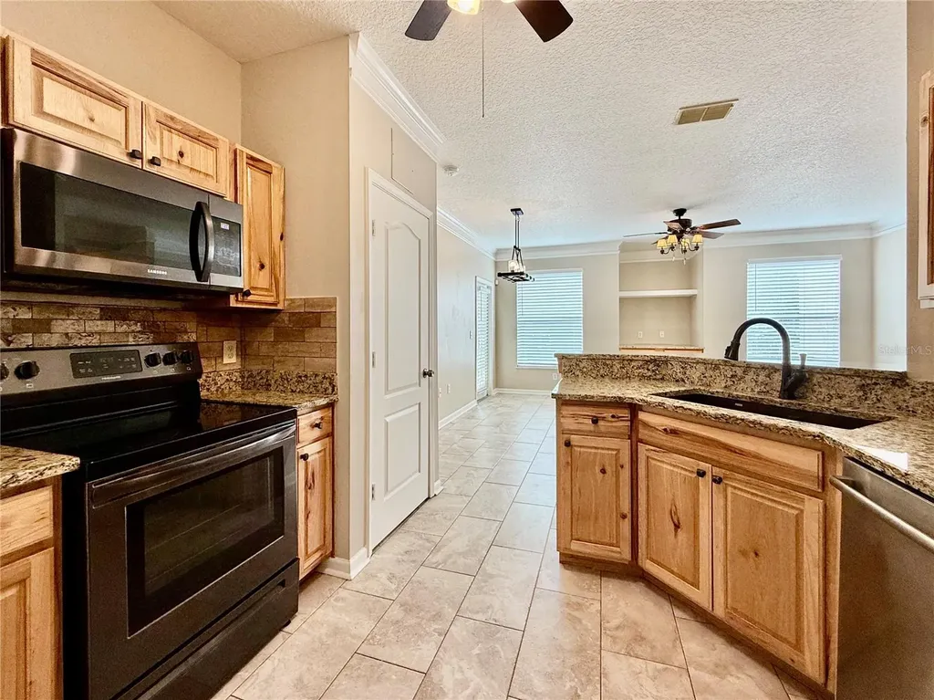 18013 Villa Creek Drive Tampa FL 33647