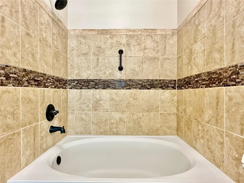 18013 Villa Creek Drive Tampa FL 33647