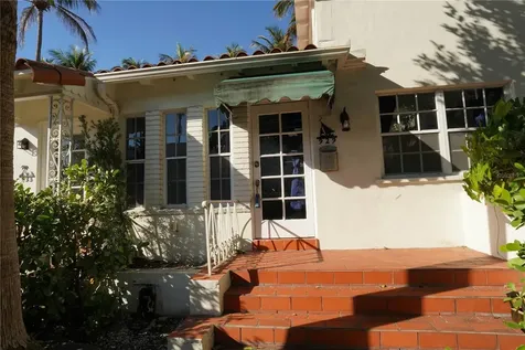 1605 Michigan Avenue Miami Beach FL 33139