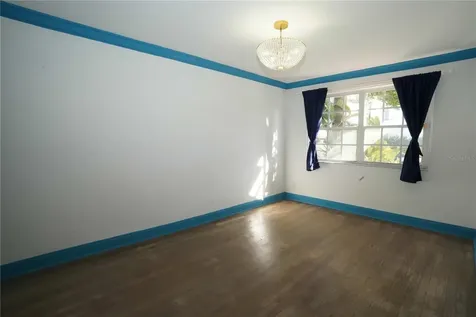 1605 Michigan Avenue Miami Beach FL 33139