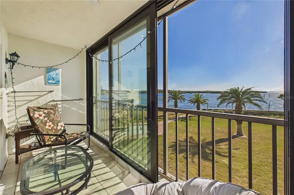 4550 Bay Boulevard Port Richey FL 34668