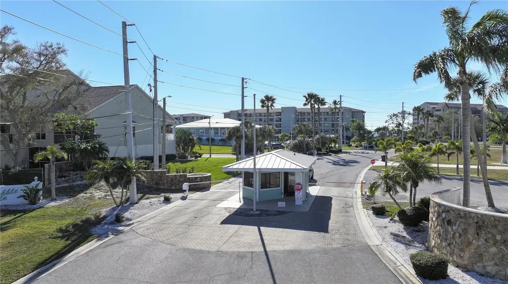 4550 Bay Boulevard Port Richey FL 34668