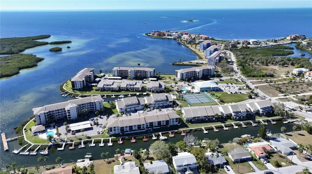 4550 Bay Boulevard Port Richey FL 34668