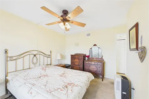 4550 Bay Boulevard Port Richey FL 34668