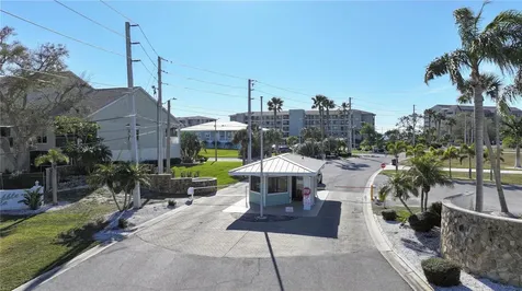 4550 Bay Boulevard Port Richey FL 34668