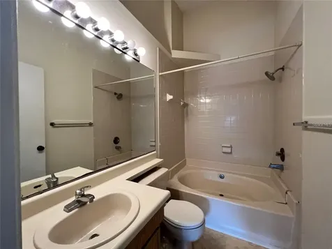 4015 Angel Oak Court Tampa FL 33613