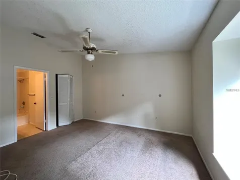 4015 Angel Oak Court Tampa FL 33613