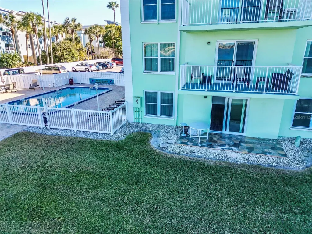 464 N Paula Drive Dunedin FL 34698