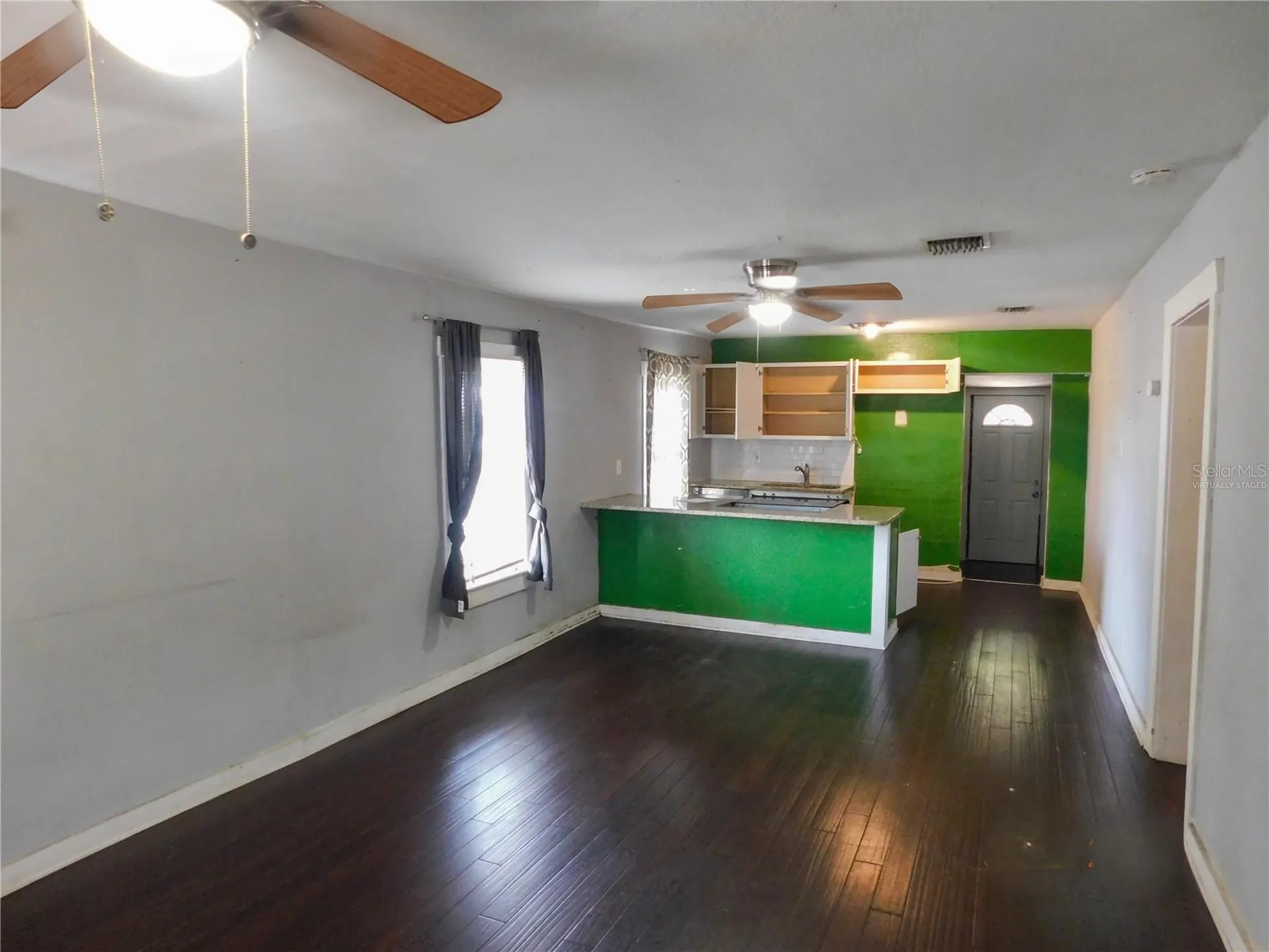 8412 N Seminole Avenue Tampa FL 33604