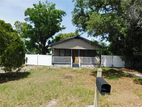 8412 N Seminole Avenue Tampa FL 33604