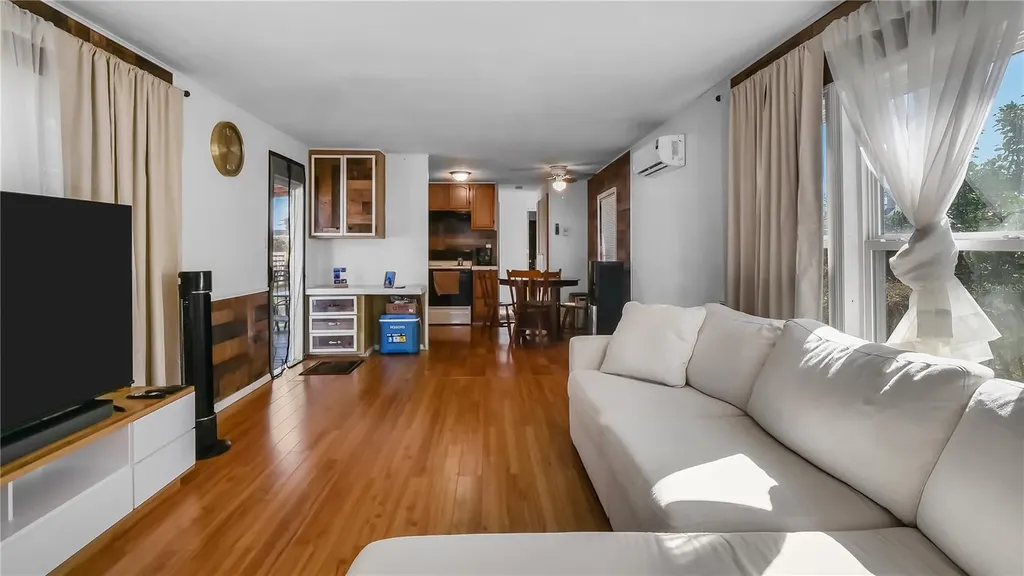 4881 Victoria Avenue Sarasota FL 34233