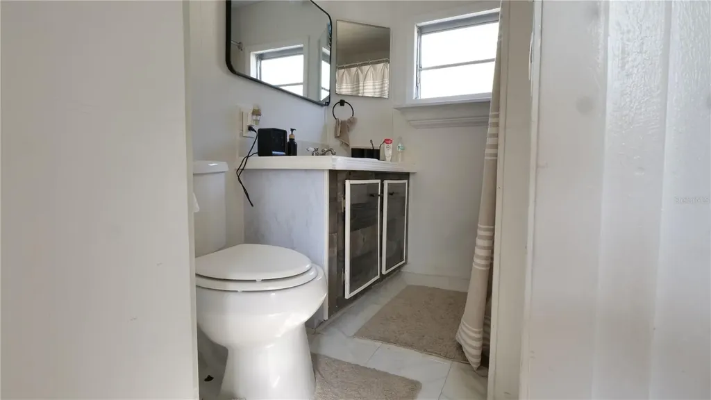 4881 Victoria Avenue Sarasota FL 34233