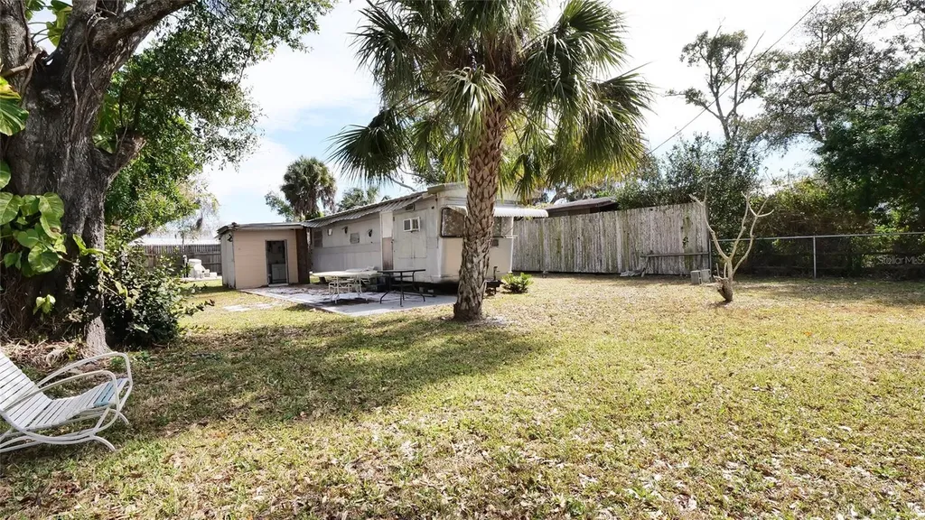 4821 Victoria Avenue Sarasota FL 34233