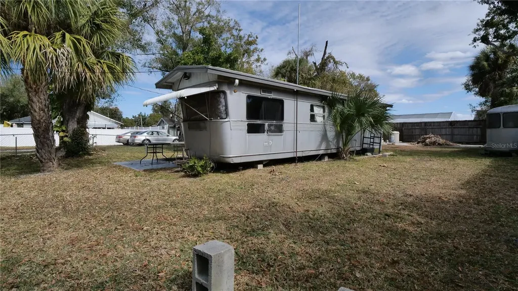 4821 Victoria Avenue Sarasota FL 34233