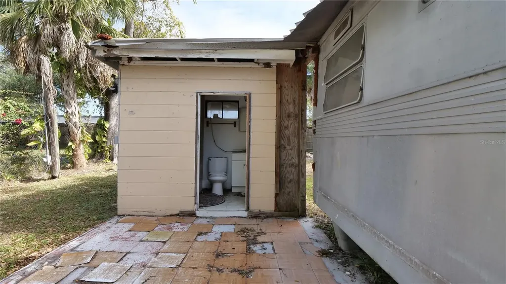 4821 Victoria Avenue Sarasota FL 34233