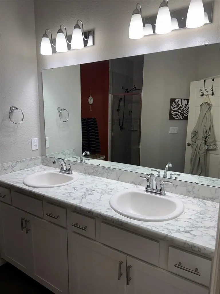 1348 Mountain Flower Lane Davenport FL 33837