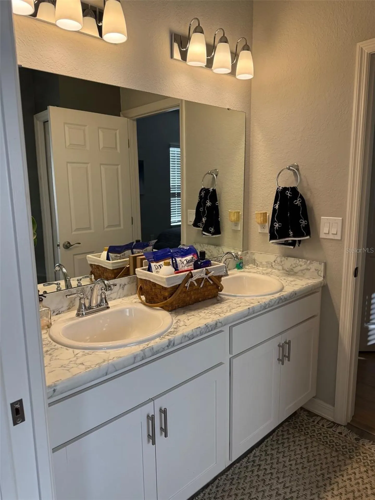 1348 Mountain Flower Lane Davenport FL 33837