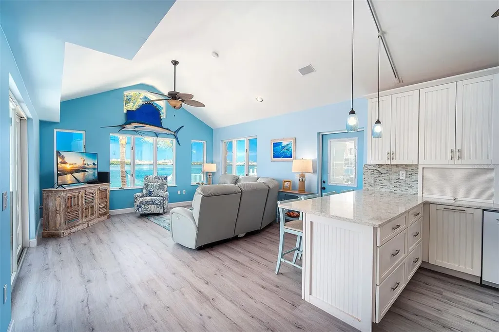 770 9th Street Key Colony Beach FL 33051