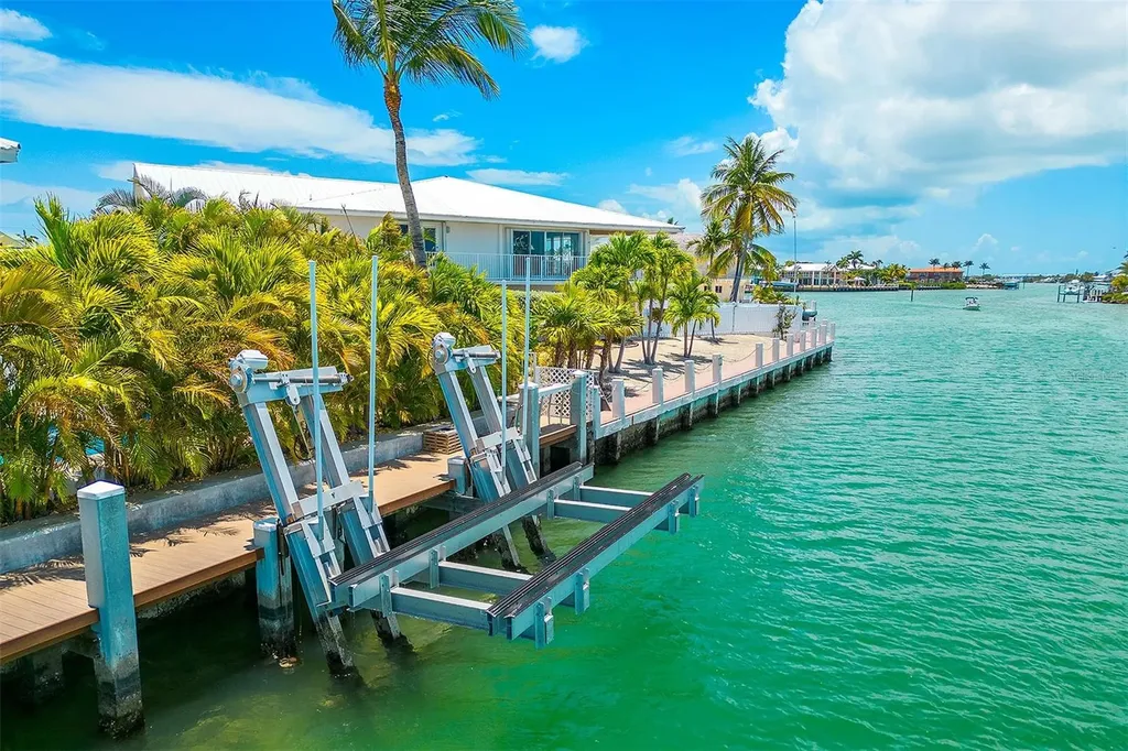 770 9th Street Key Colony Beach FL 33051