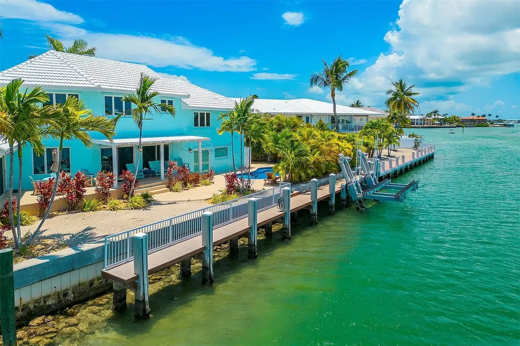 770 9th Street Key Colony Beach FL 33051