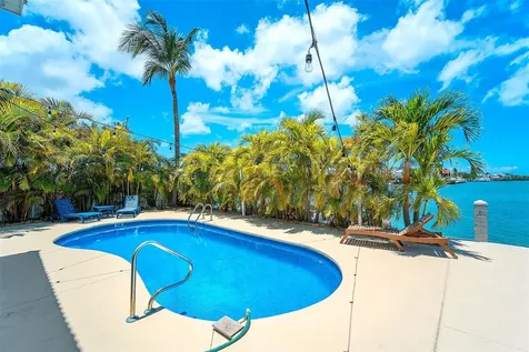 770 9th Street Key Colony Beach FL 33051