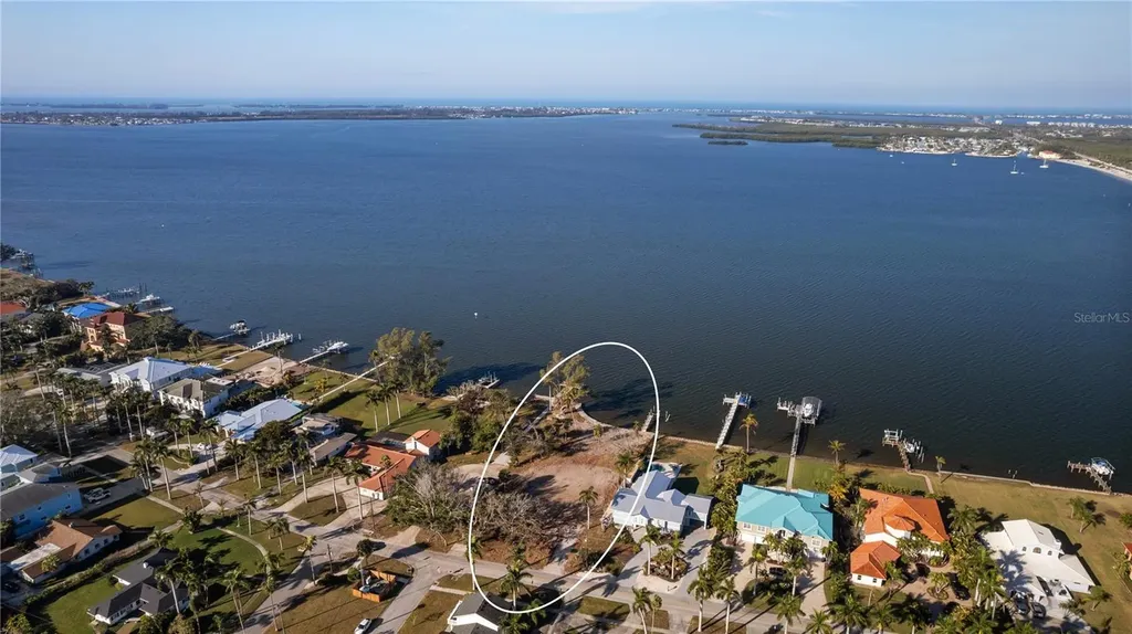 712 Palma Sola Boulevard Bradenton FL 34209