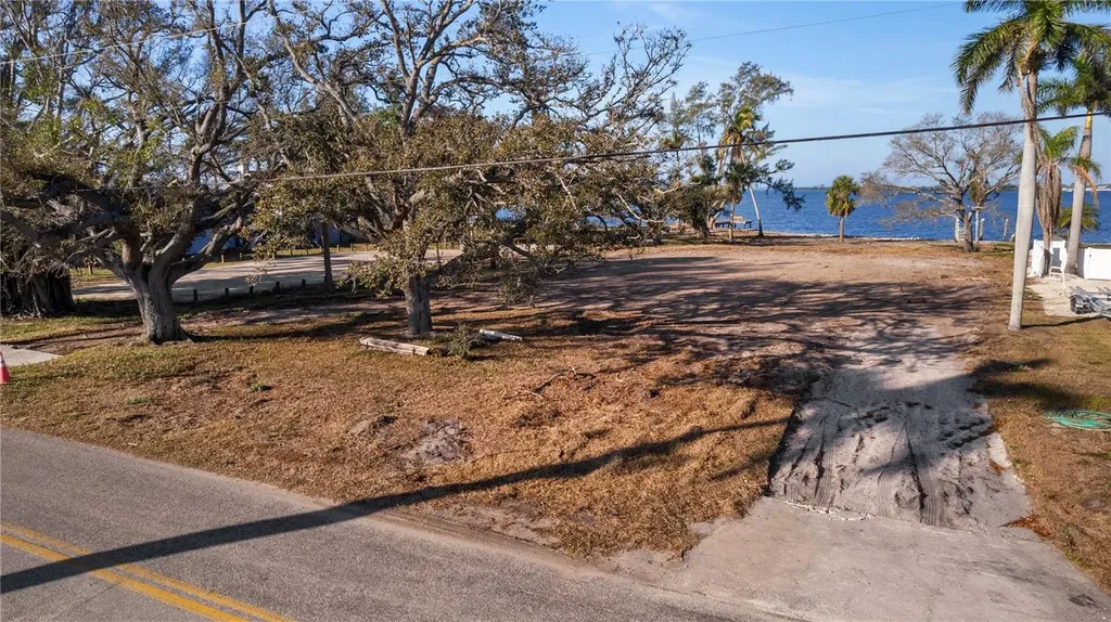 712 Palma Sola Boulevard Bradenton FL 34209