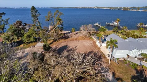712 Palma Sola Boulevard Bradenton FL 34209