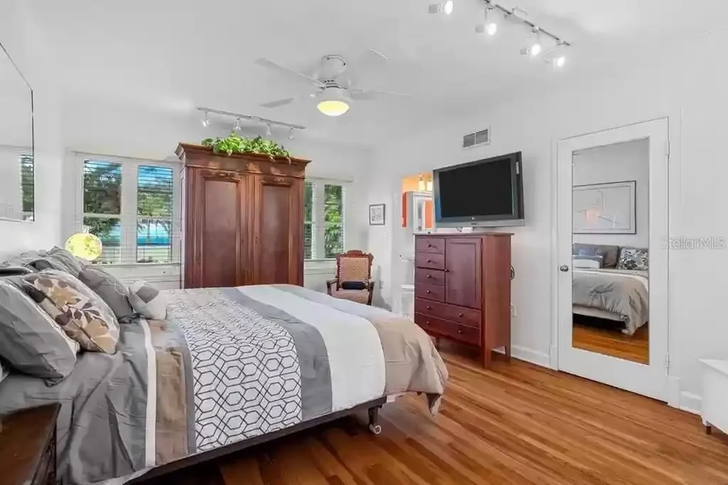 220 Lyndhurst Street Dunedin FL 34698