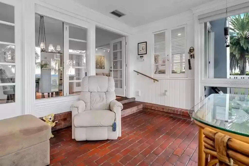 220 Lyndhurst Street Dunedin FL 34698