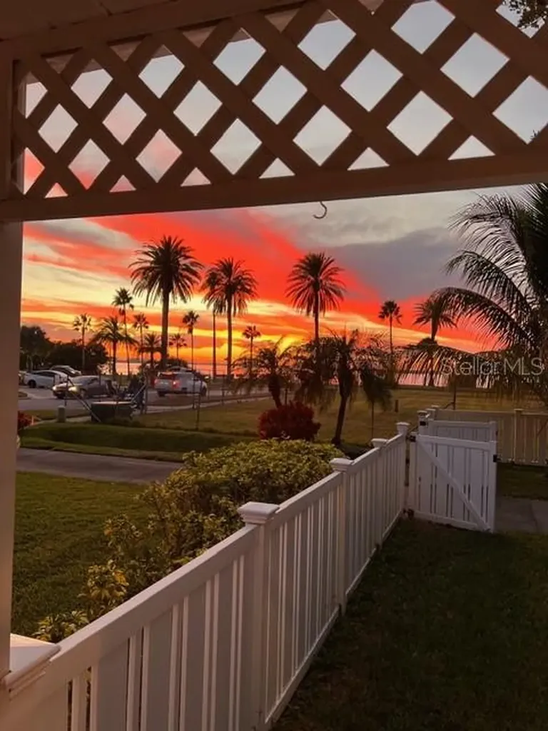 220 Lyndhurst Street Dunedin FL 34698