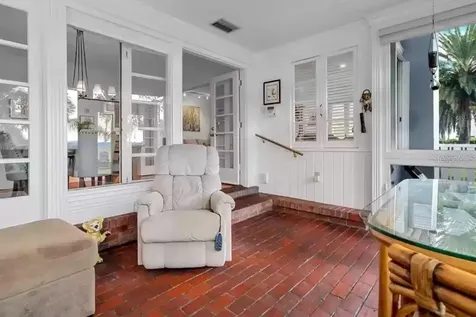 220 Lyndhurst Street Dunedin FL 34698