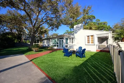 220 Lyndhurst Street Dunedin FL 34698