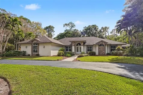 5186 Tallowood Way Naples FL 34116