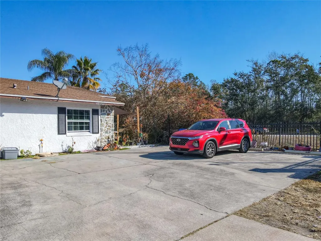 4103 Spitfire Avenue Kissimmee FL 34741