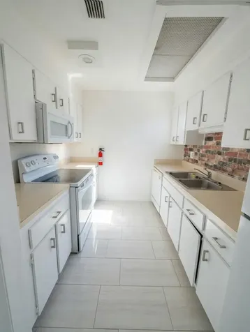 4103 Spitfire Avenue Kissimmee FL 34741