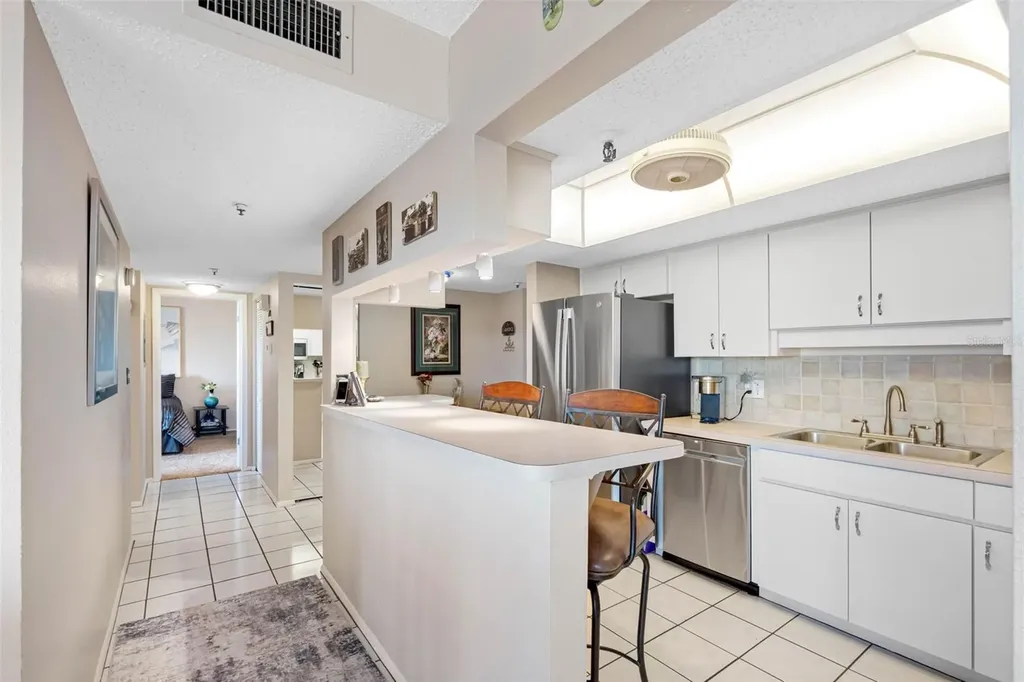 7430 Sunshine Skyway Lane S St Petersburg FL 33711