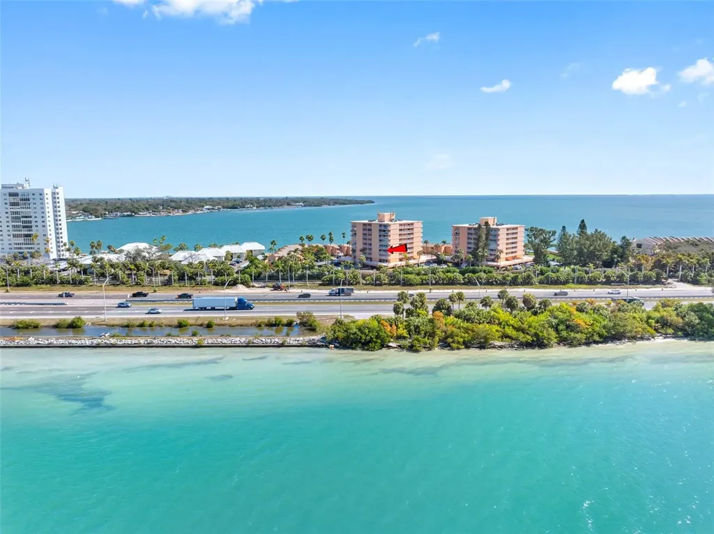 7430 Sunshine Skyway Lane S St Petersburg FL 33711
