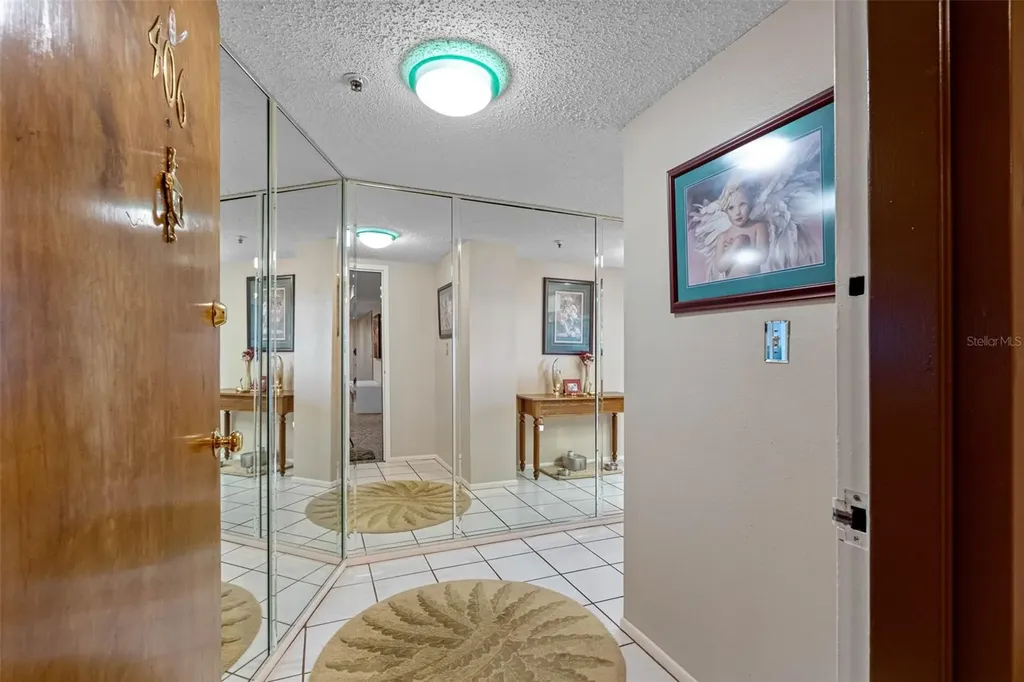 7430 Sunshine Skyway Lane S St Petersburg FL 33711
