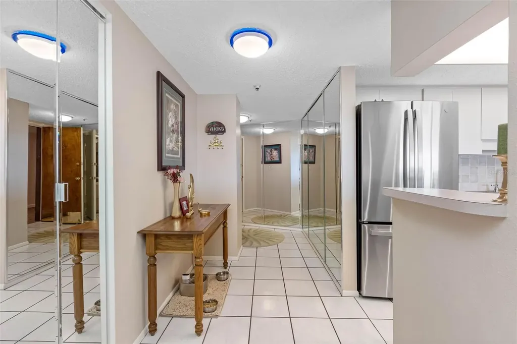 7430 Sunshine Skyway Lane S St Petersburg FL 33711