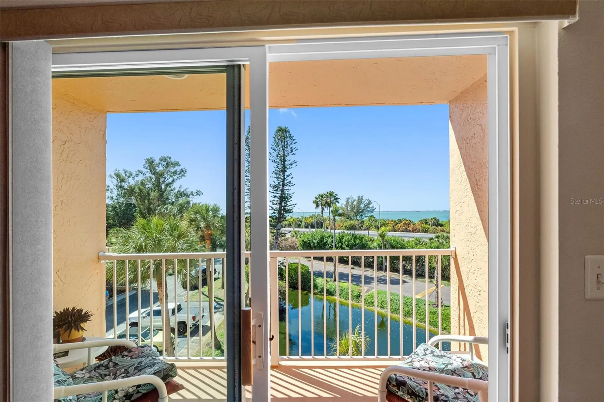 7430 Sunshine Skyway Lane S St Petersburg FL 33711