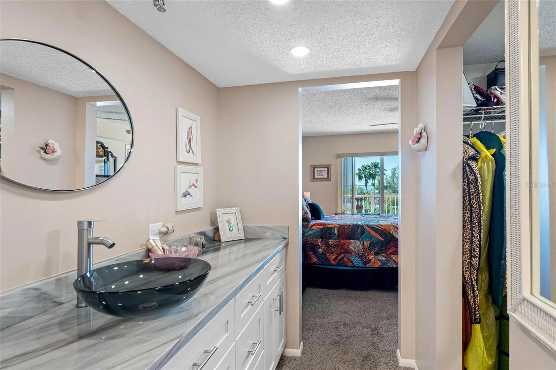 7430 Sunshine Skyway Lane S St Petersburg FL 33711