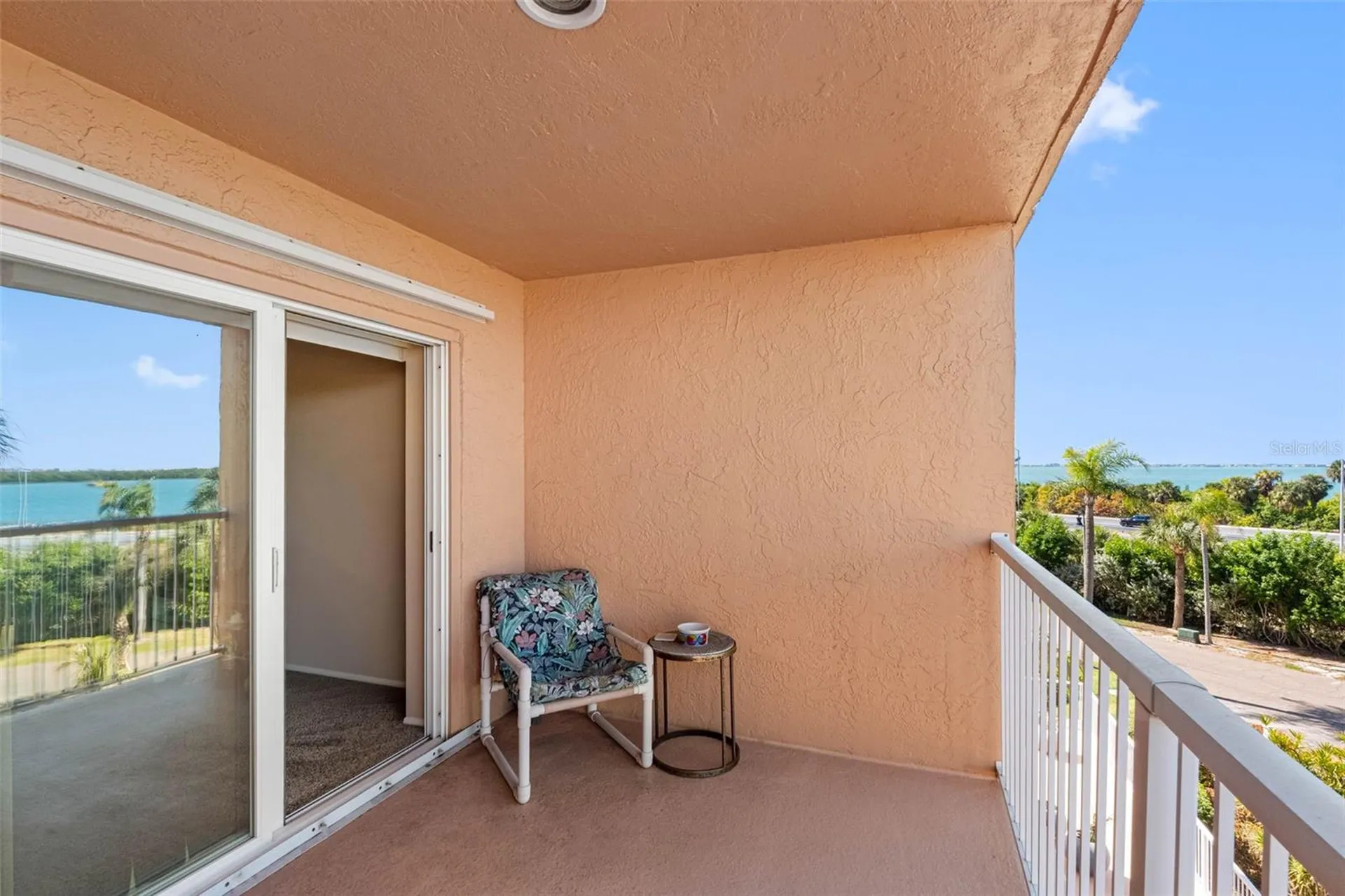 7430 Sunshine Skyway Lane S St Petersburg FL 33711
