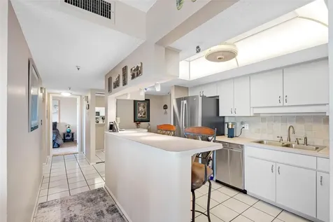 7430 Sunshine Skyway Lane S St Petersburg FL 33711