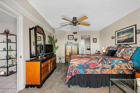 7430 Sunshine Skyway Lane S St Petersburg FL 33711